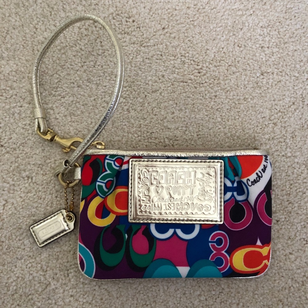 LIMITED EDITION - Coach Poppy Wristlet